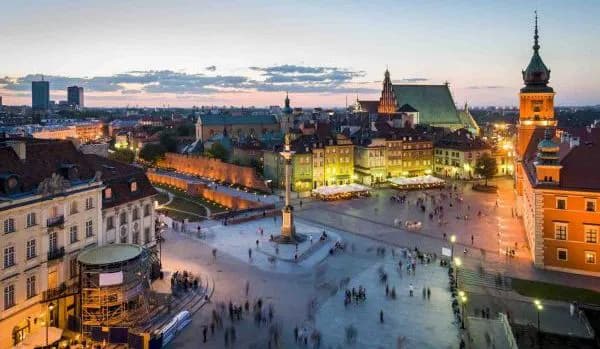 Servicios corporativos en Polonia, entrevista