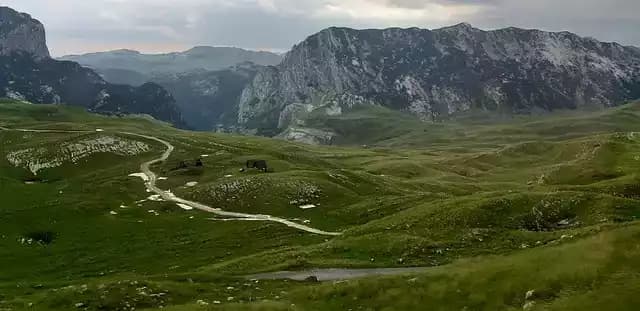 投资Durmitor,享受黑山护照的好处