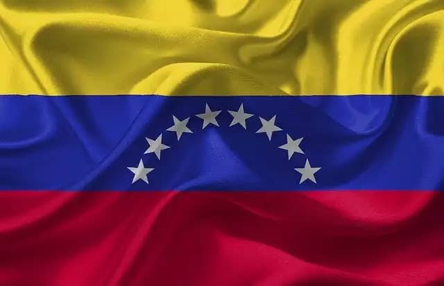 Why Venezuelans Should Get a Second Passport